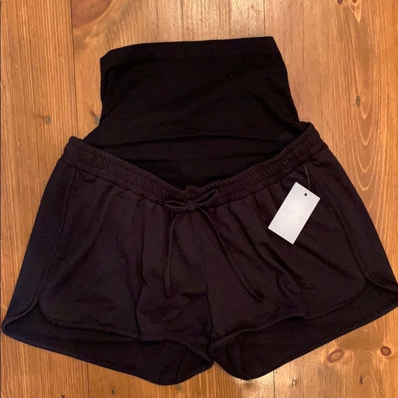 Pants - ✨Final price✨NWT Maternity lounge shorts